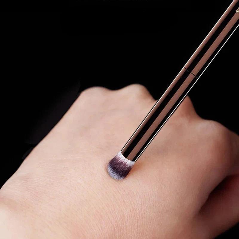 Makeup Brushes - Bargain Tool