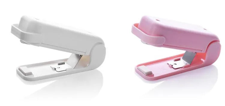 Mini Handheld Heat Sealer – Portable Food Bag Resealer for Airtight Storage (Battery Powered)